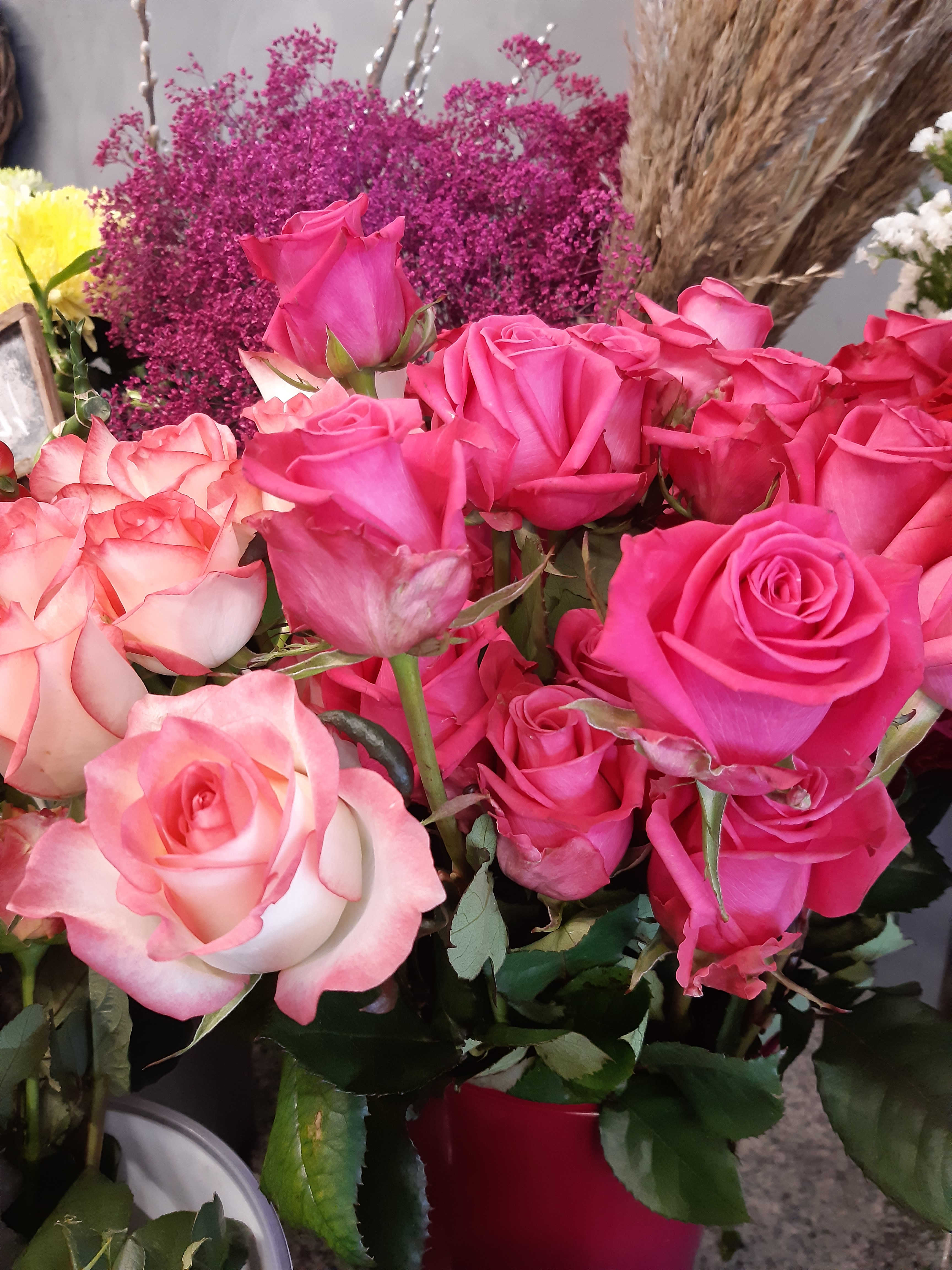 Bunter Rosenstrauß - 9 langstielige Rosen - mit Karte